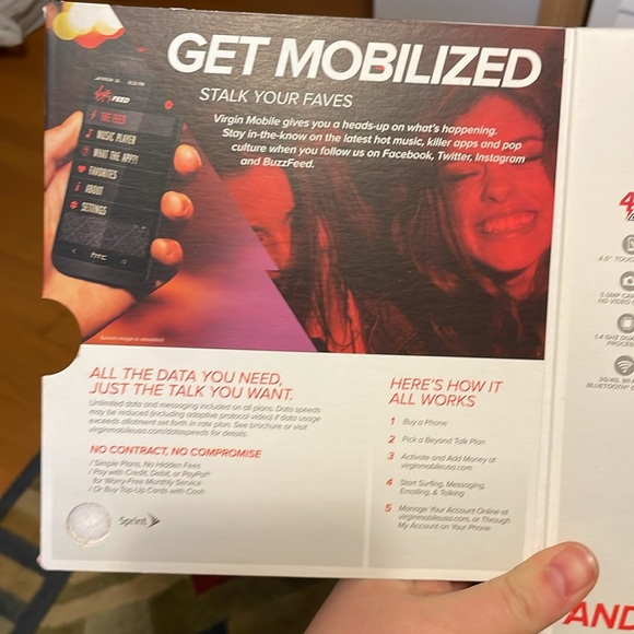 NIB Virgin Mobile HTC Desire 601 android phone - Picture 2 of 6